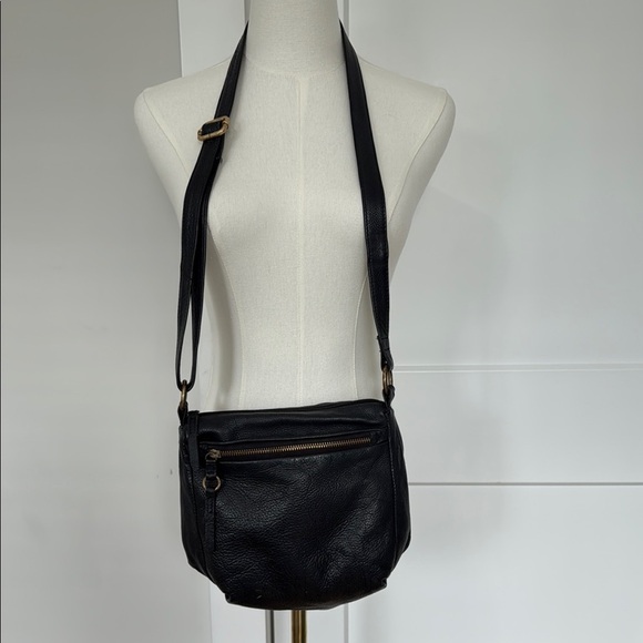 GREAT AMERICAN LEATHER WORK Sleek Black Crossbody Bag Y2K Vintage - Picture 4 of 15